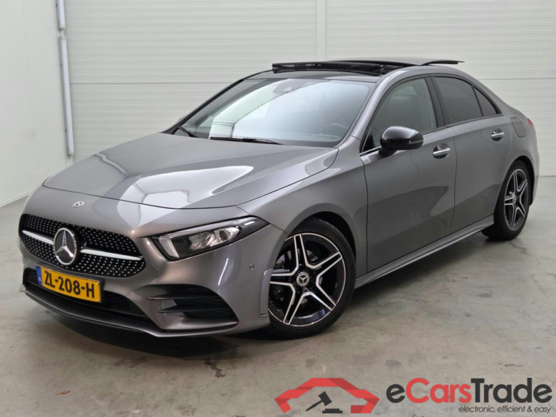 MERCEDES-BENZ A-klasse 200 Launch Edition Premium #1