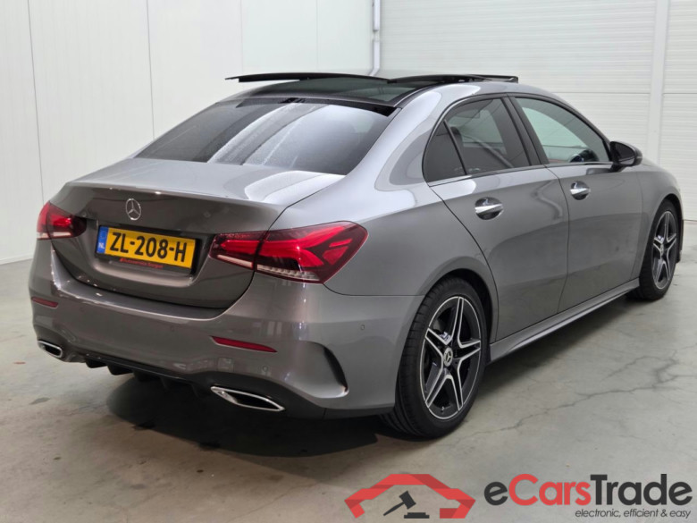 MERCEDES-BENZ A-klasse 200 Launch Edition Premium #4
