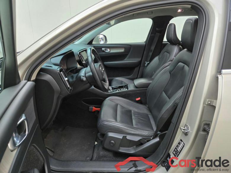 VOLVO XC40 2.0 T4 Inscription #5