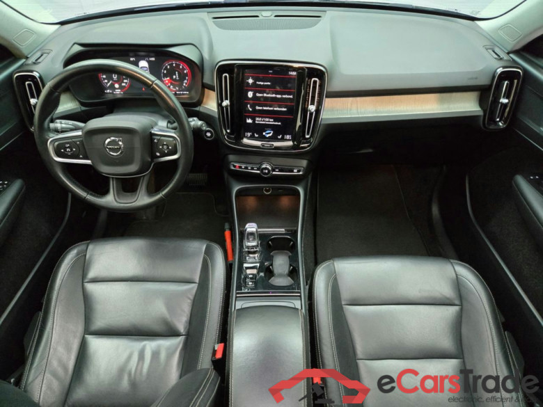 VOLVO XC40 2.0 T4 Inscription #6