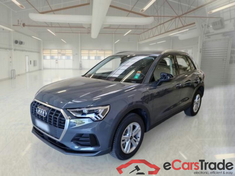 AUDI Q3 / 2018 / 5P / SUV 45 TFSI E S TRONIC BUSINESS