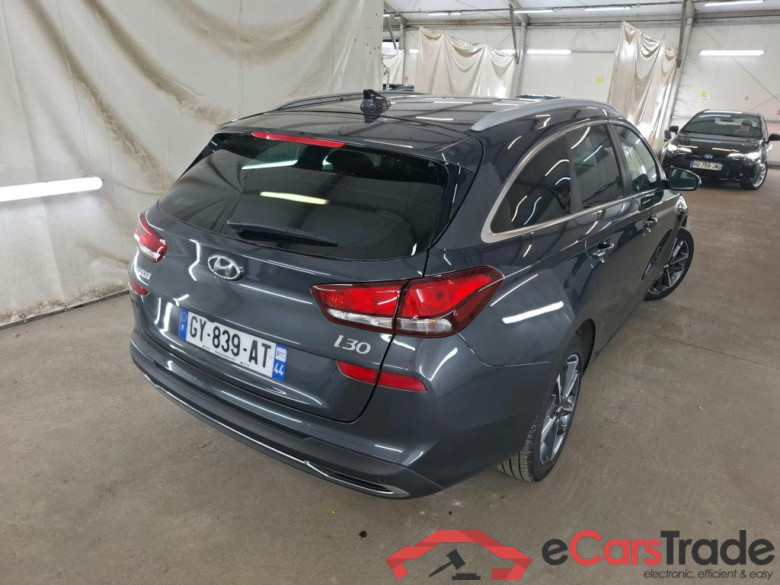 HYUNDAI i30 Sport Wagon / 2020 / 5P / Break 1.0 T-GDI 120 DCT-7 MHEV CREATIVE SW #3