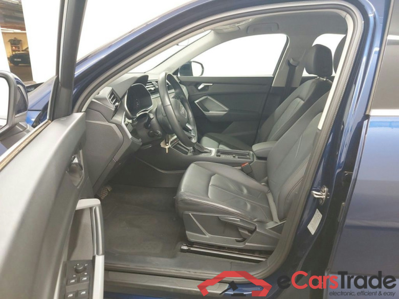 Audi Q3 Sportback 45 TFSI e S tronic 5d #3