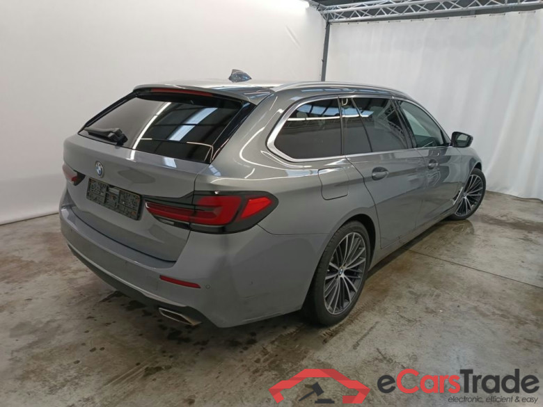 BMW 5 TOURING DIESEL - 2020 520 dXA 190hp MHD 5d (total options: 10,095 Ex.Vat) #2