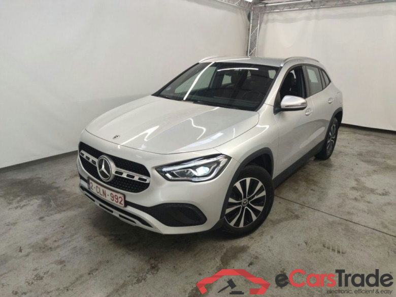 Mercedes-Benz GLA GLA 250 e 5d