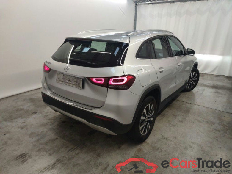 Mercedes-Benz GLA GLA 250 e 5d #2