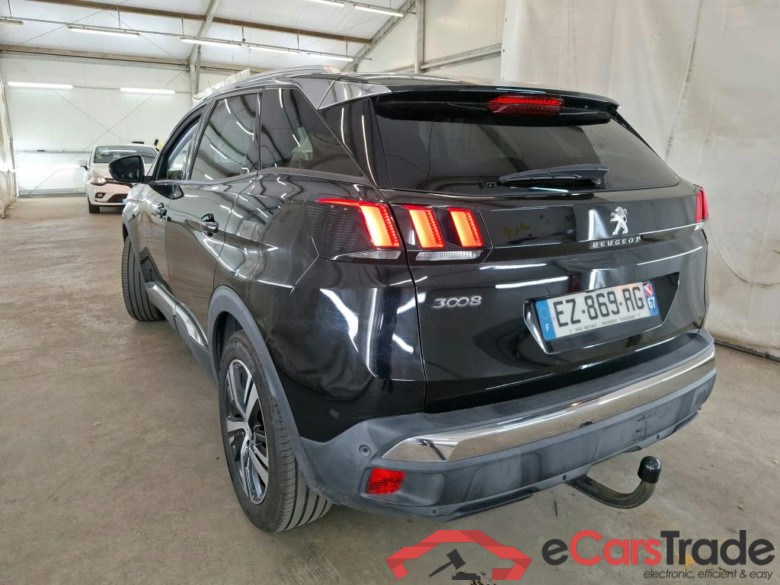 PEUGEOT 3008 5p SUV Puretech 130 ALLURE #2