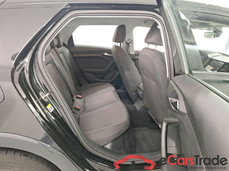 AUDI A1 SPORTBACK 1.0 30 TFSI S TRONIC CITYCARVER BUS. ED. #6