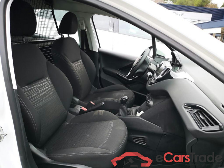 PEUGEOT 208 AFFAIRE VF 5p BER 1.6 BlueHDi 100 PACK CLIM NAVbi-corps VU #5