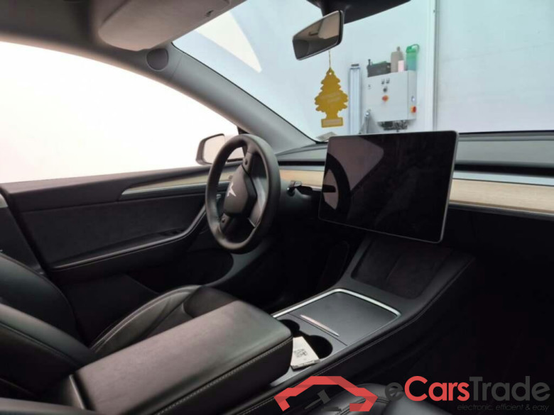 Tesla Model Y Performance AWD 75kWh #3