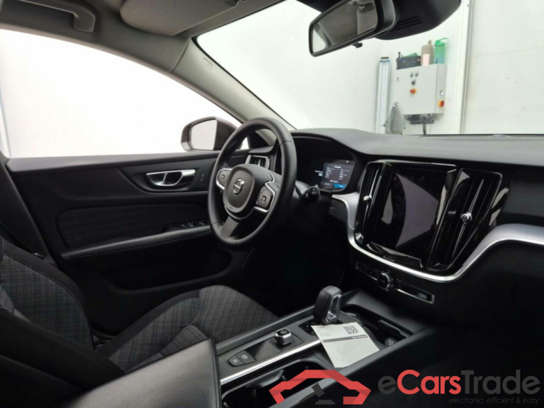 VOLVO V60 2.0 B3 Essential #3