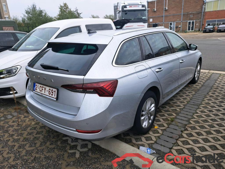 SKODA Octavia 2.0 CRTDI 110KW DSG7 CLEVER #4