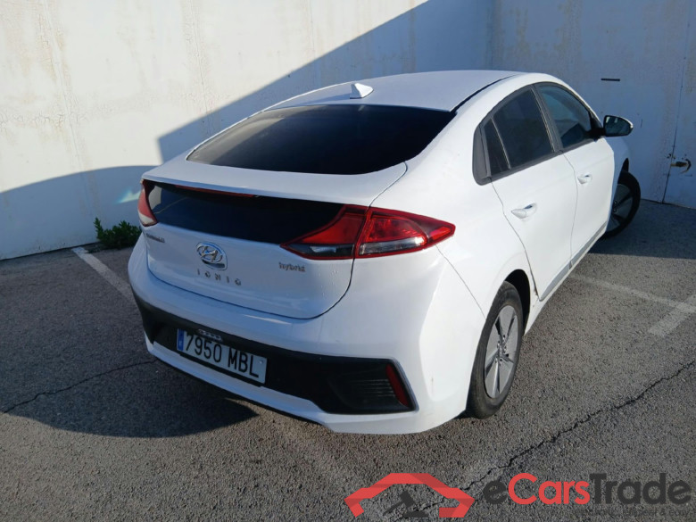 HYUNDAI IONIQ / 2019 / 5P / berlina con portón 1.6 GDI HEV Klass DCT #2