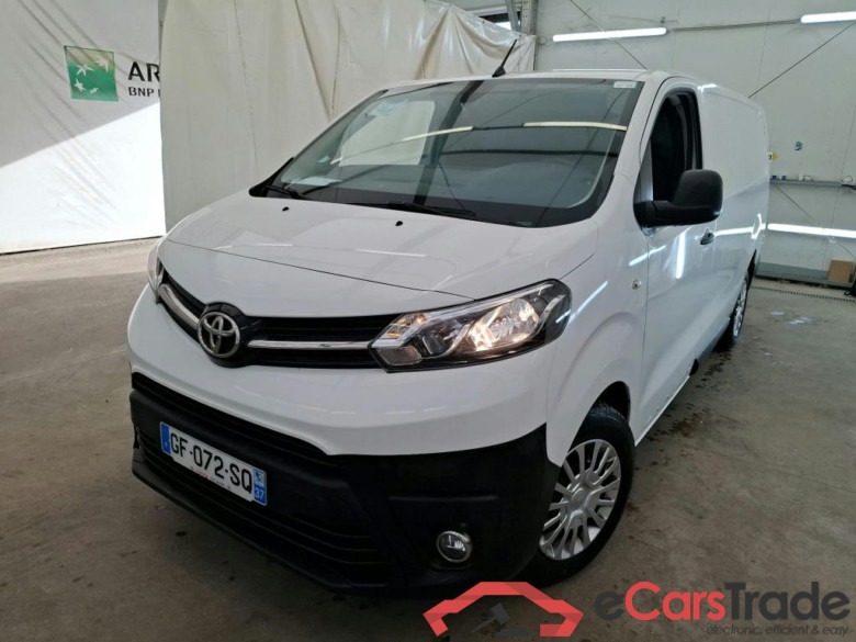 TOYOTA Proace / 2016 / 4P / Fourgon tôlé 2.0 D LONG 140 D-4D BUSINESS #1