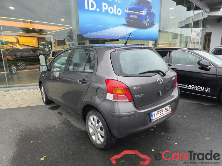 TOYOTA Yaris 1.0i VVT-i Chill Out II #4