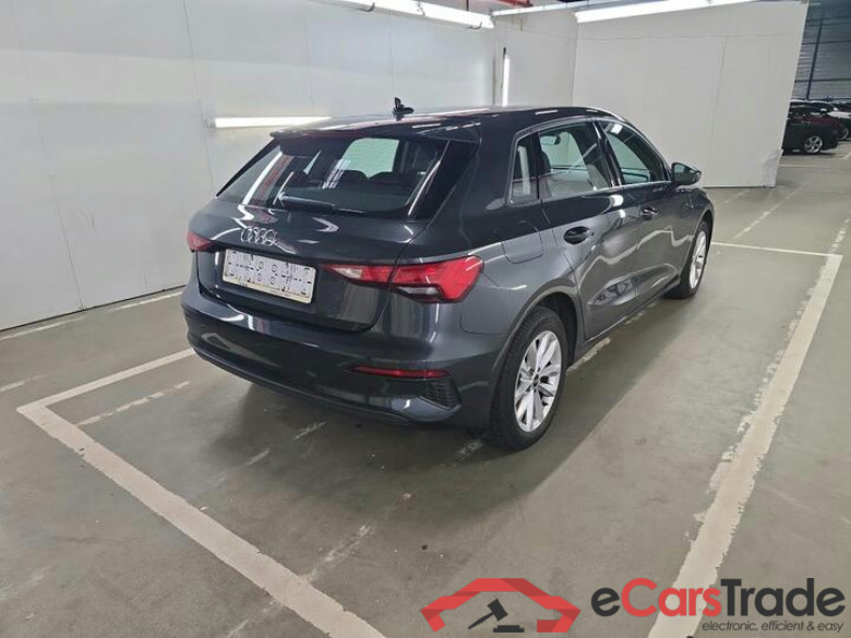 Audi A3 Sportback A3 Sportback 1.0 30 TFSi Attraction 81kW/110pk  5D/P Man-6 (4 seizoenen Banden) - CO2 indicatief #4