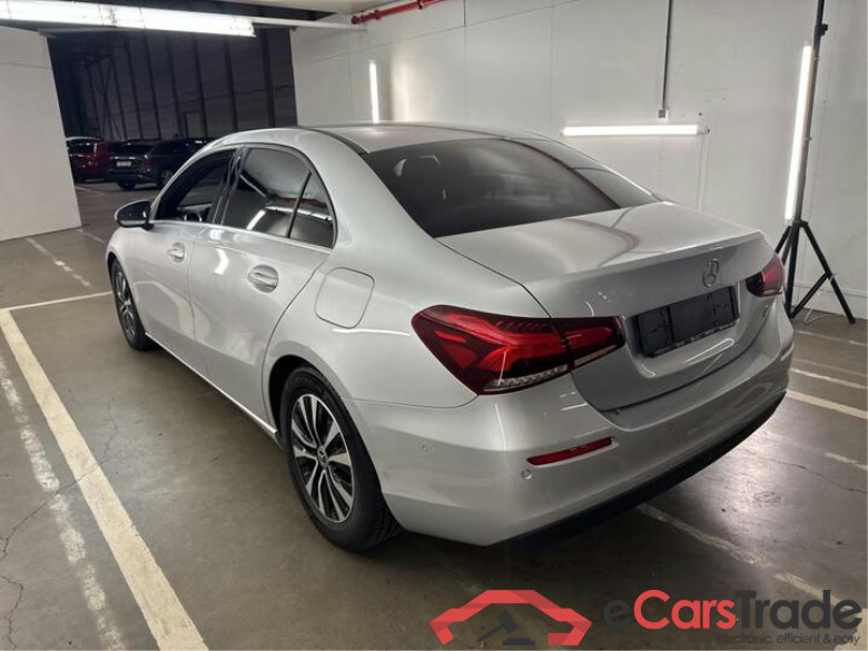 Mercedes A-Klasse Limousine A-Klasse Limousine A 180 Business Line 100kW/136pk  4D/P Auto-7 #3