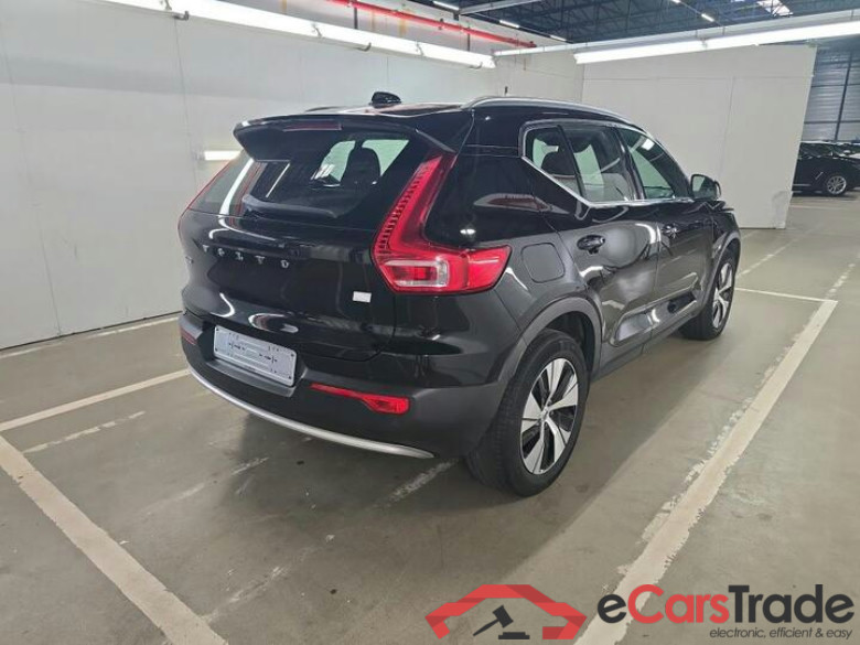 Volvo XC40 XC40 T4 PHEV Plus Bright Design Aut. (PHEV) 155kW/211pk  5D/P Auto-7 (4 seizoenen Banden) - CO2 onvolledig #4
