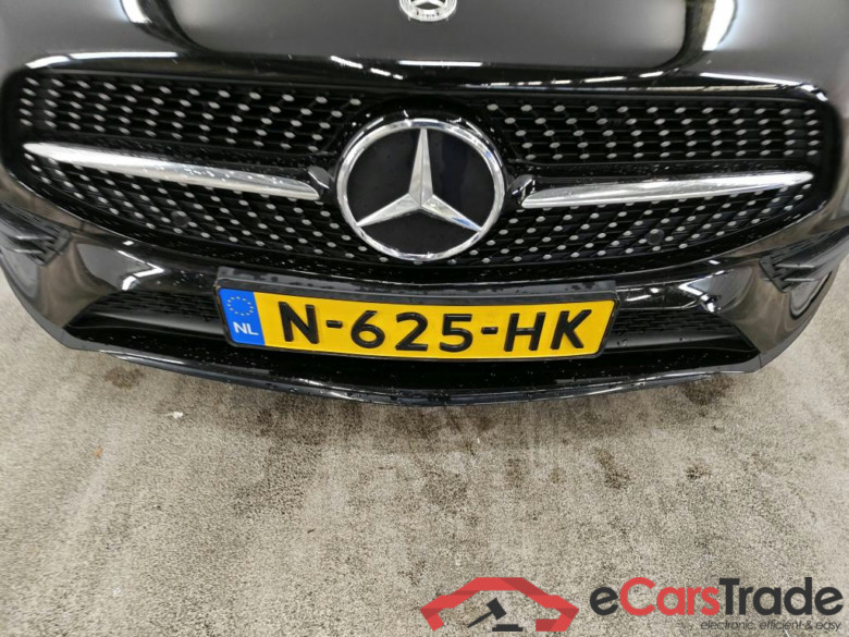 Mercedes-Benz CLA CLA 250 e DCT Bus. Sol. AMG Limited 4d + Pano #5