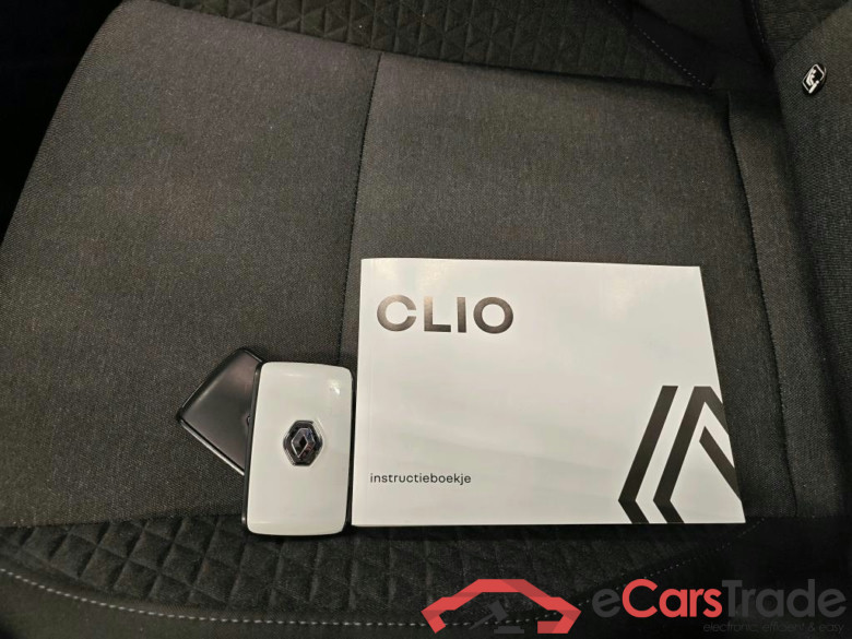 Renault Clio 1.6 Hybrid 140 E-TECH Equilibre 5d #4