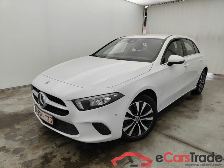 Mercedes-Benz A-Klasse A 250 e Business Solution 5d #1