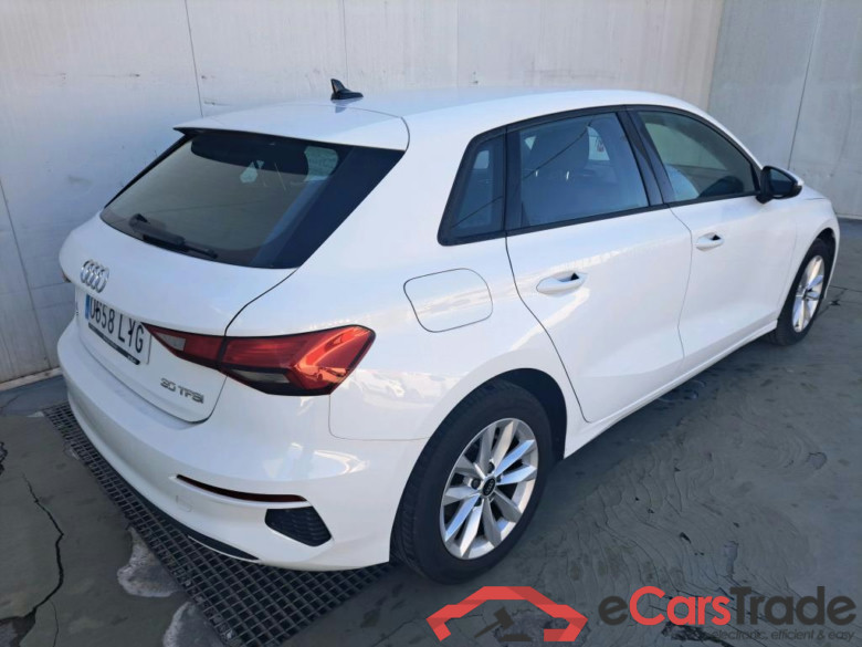 AUDI A3 / 2020 / 5P / berlina con portón Sportback 30 TFSI 81kW (110CV) S tronic #2