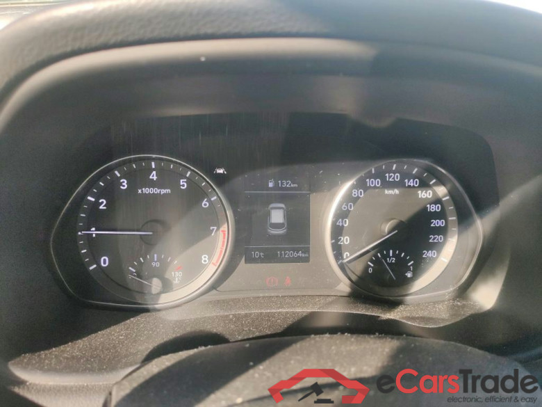 HYUNDAI i30 / 2020 / 5P / berlina con portón 1.5 DPI Klass SLX #4