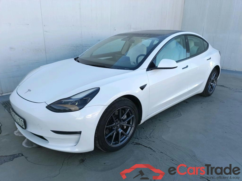 TESLA Model 3 / 2018 / 4P / sedán Gran Autonomía 4WD