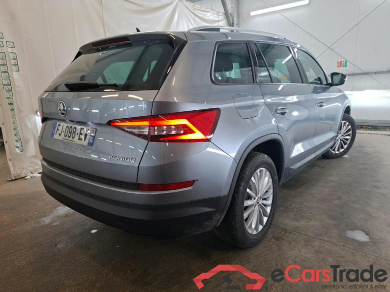 SKODA Kodiaq / 2016 / 5P / SUV 1.5 TSI 150 ACT DSG7 7 Pl. BUSINESS #3