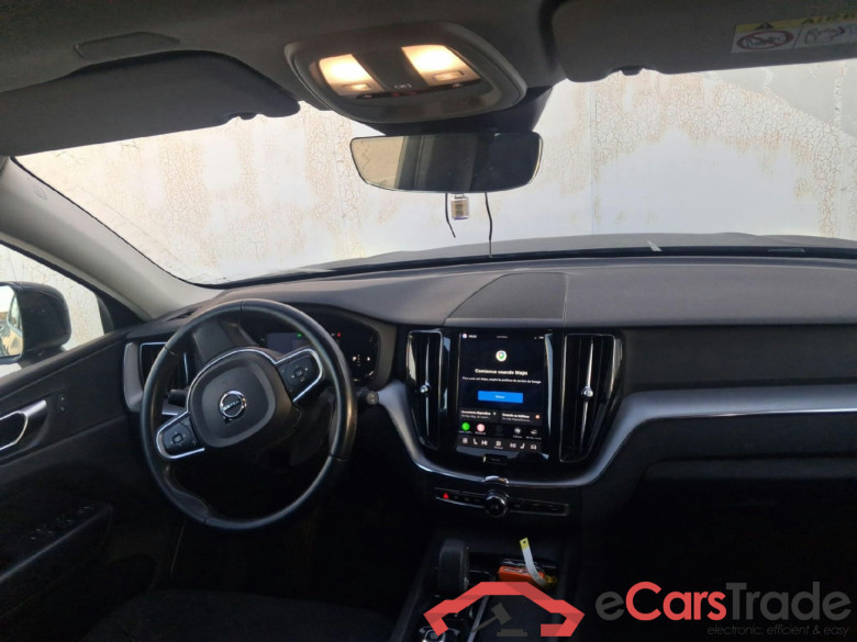 VOLVO XC60 / 2017 / 5P / todoterreno 2.0 B4 D Momentum Pro Auto #3