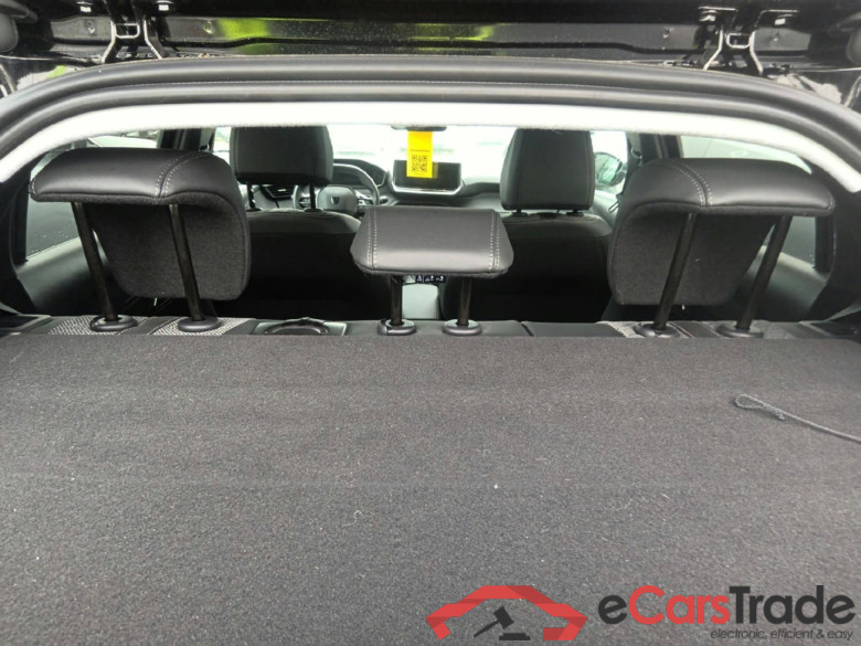 Peugeot 208 Allure 1.2 PureTech 100 S&S BVM6 #5
