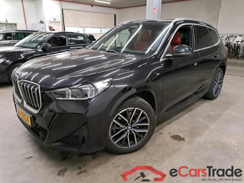 BMW I - BMW IX1 xDrive30 313PK M Sport & Premium & Comfort With Active & Heated Fr Seats & Steering Wheel & Driving Assistant Plus & Harman Kardon &  Trailer Hook  * ELECTRIC *  ***   REGISTRATION  26/09/2023 *** #1