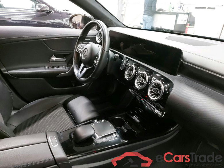 MERCEDES - MER CLA 250 e 218PK DCT Luxury Line & Pack Premium  * HYBRID * #3
