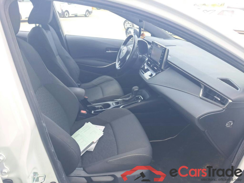 TOYOTA Corolla / 2019 / 5P / berlina con portón 1.8 125H ACTIVE TECH E-CVT (CX) #6