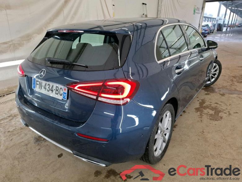 MERCEDES-BENZ Classe A Compact / 2018 / 5P / Berline A 200 Progressive Line 7G-DCT #3