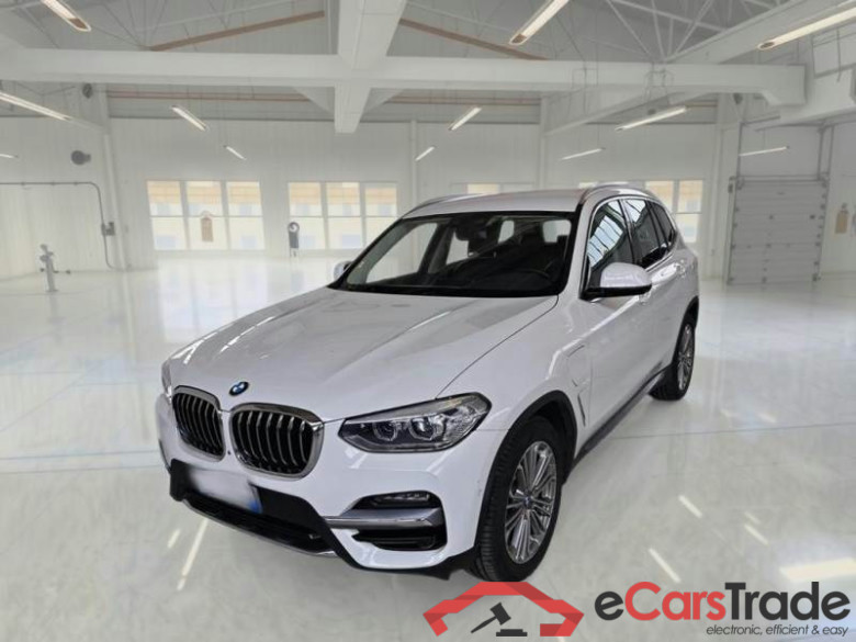 BMW X3 / 2017 / 5P / SUV XDRIVE 30E LUXURY #1