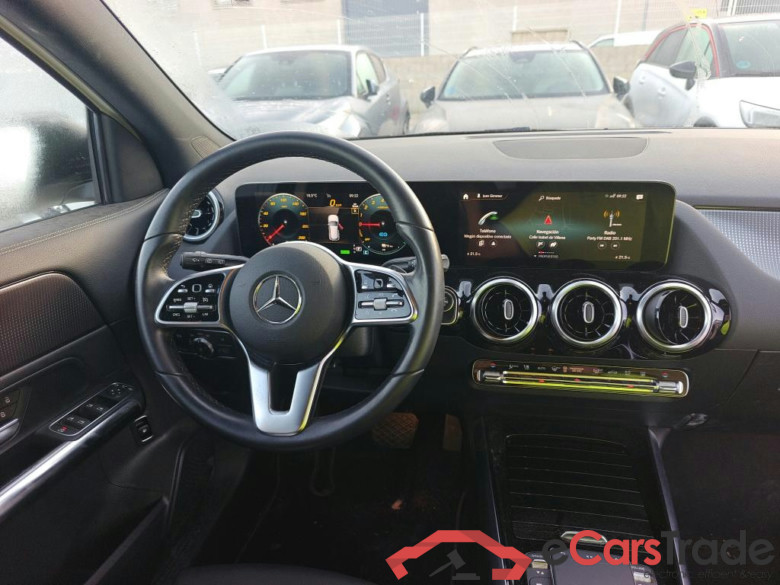 MERCEDES-BENZ GLA / 2020 / 5P / todoterreno GLA 250 e #3