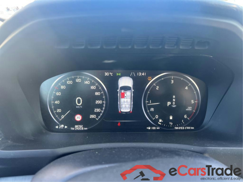 VOLVO XC90 / 2019 / 5P / todoterreno 2.0 B5 D5 AWD Business Plus Auto (CX) #4