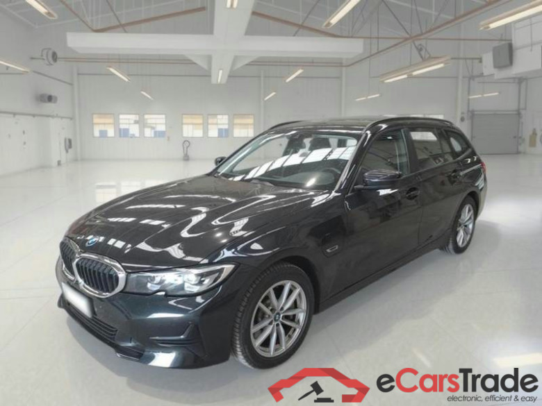 BMW SERIE 3 / 2018 / 5P / STATION WAGON 330E XDRIVE BUSINESS ADVAN. TOURING AUTO #1
