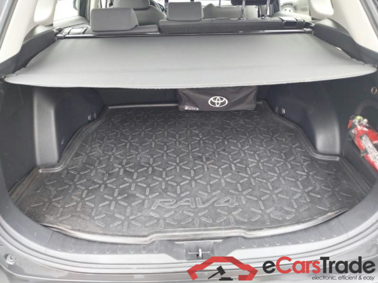 TOYOTA RAV4 / 2018 / 5P / SUV 2.5 HV 222V E-CVT BUSINESS 4WD #5