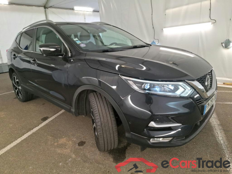 NISSAN Qashqai / 2017 / 5P / Crossover 1.3 DIG-T 160 DCT Tekna #4