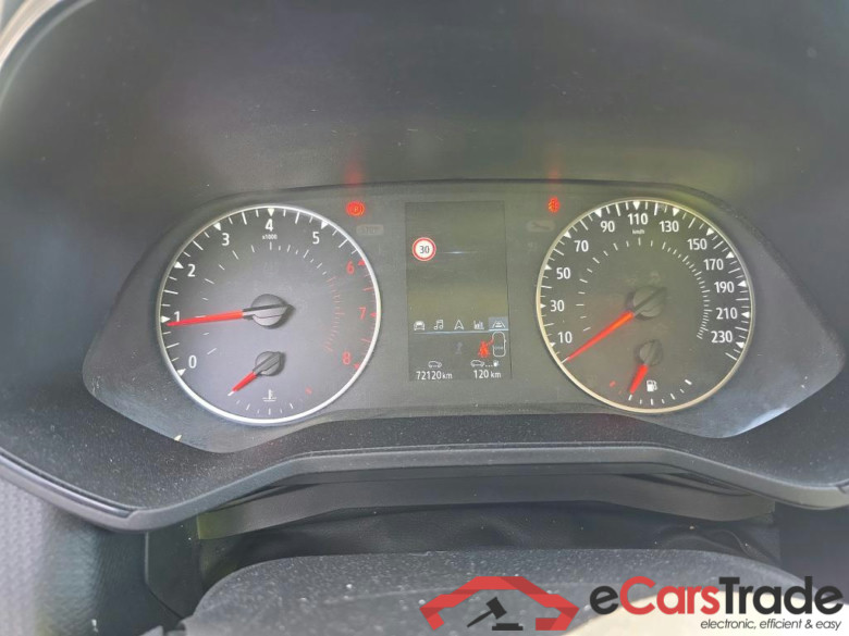 RENAULT Clio / 2019 / 5P / berlina con portón Intens TCe 67 kW (91CV) #4