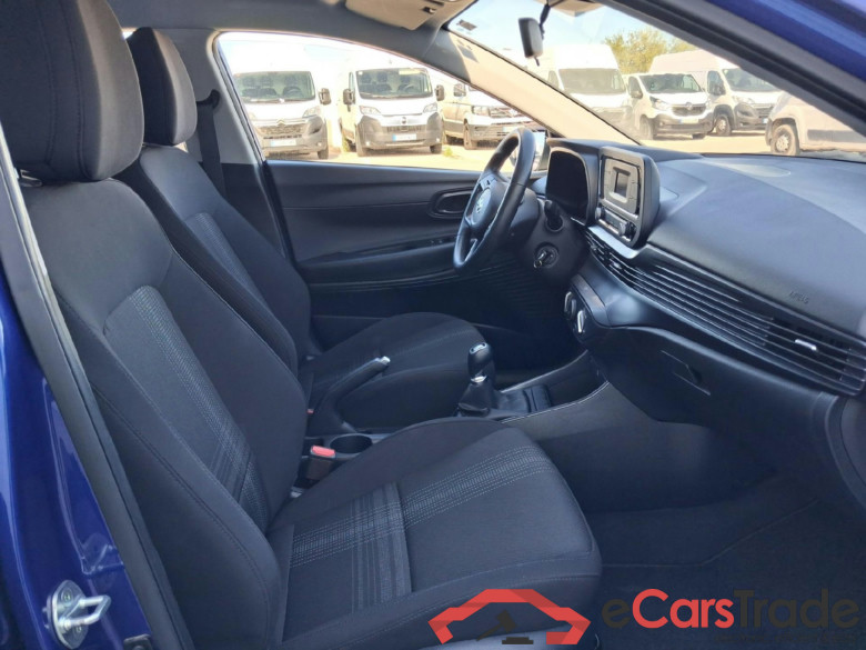 HYUNDAI i20 / 2020 / 5P / berlina con portón 1.2 MPI Essence #6
