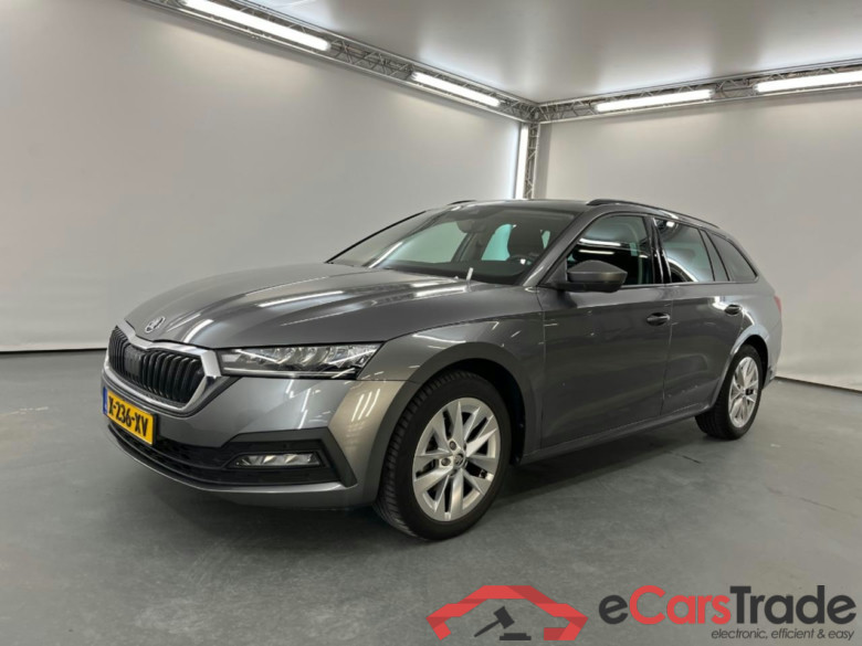 SKODA OCTAVIA COMBI 1.0 e-TSI Business Edition #1