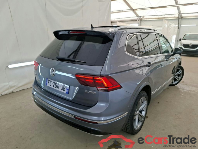 VOLKSWAGEN Tiguan Allspace 5p SUV 20 TDI 150 DSG7 Carat #3