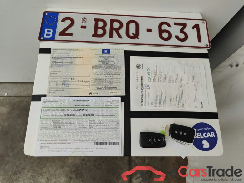 Skoda Superb Combi 1.4 TSI iV 160kW DSG6 Clever 5d #4