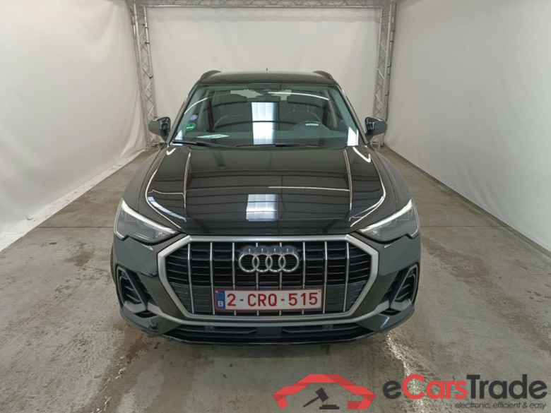 Audi Q3 45 TFSI e S tronic S Line 5d #5