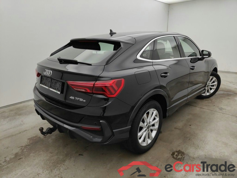 Audi Q3 Sportback 45 TFSI e S tronic 5d (total options: 14,513 Ex.Vat) #2