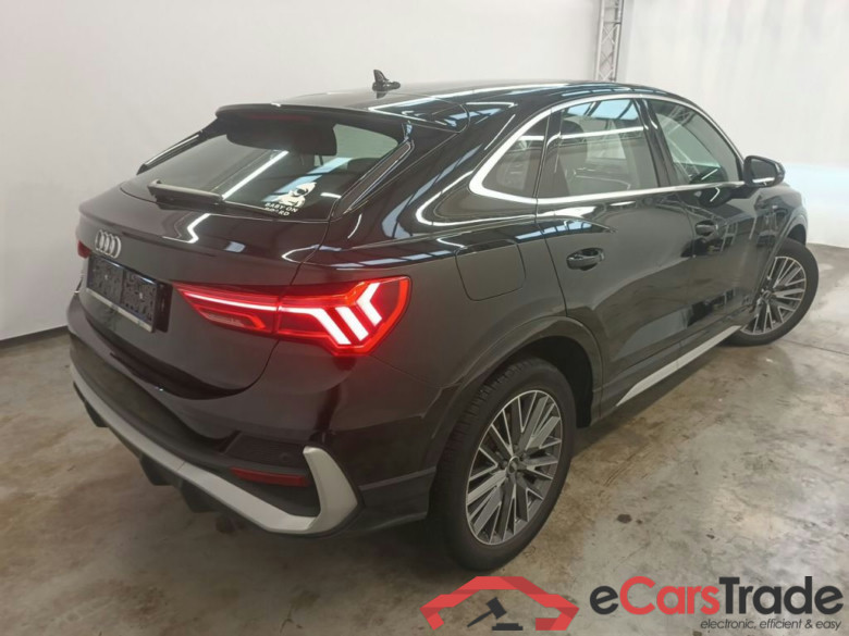 Audi Q3 Sportback 45 TFSI e S tronic S Line 5d #2