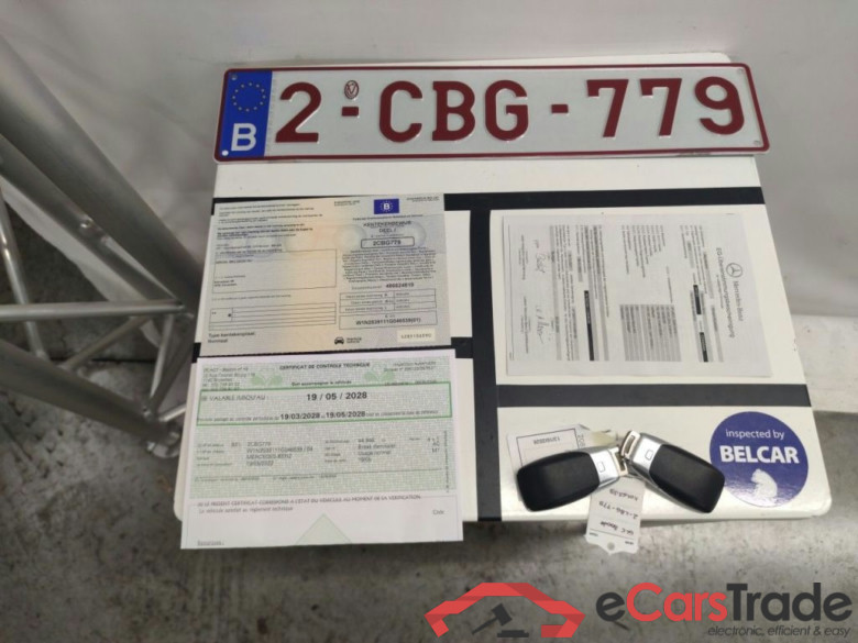 Mercedes-Benz GLC GLC 300 de Business Solution 4MATIC 5d #4
